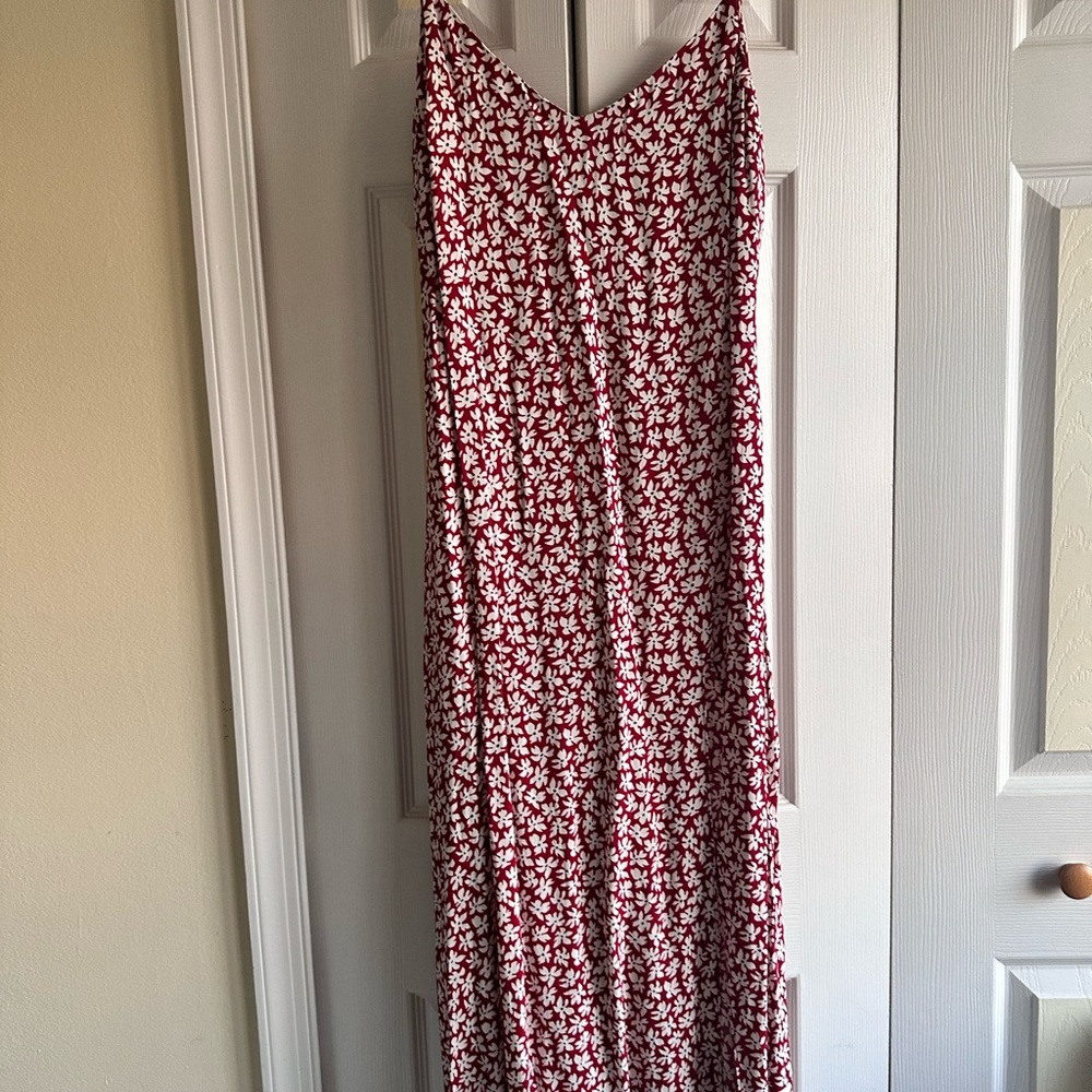 Floral Red Midi Dress - Picture 2 of 4